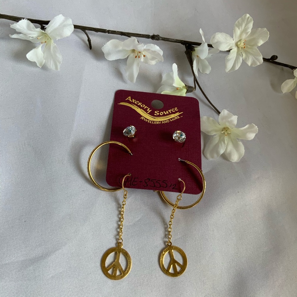 AXESORY SOURCE PEACE DANGLE HOOP STUD EARRING SET